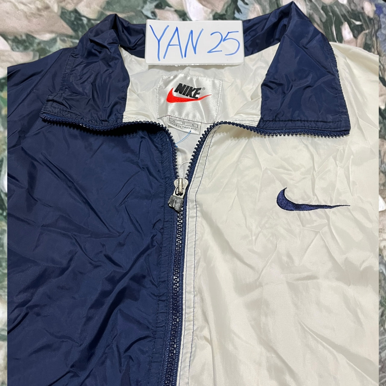vinrage 90's nike windbreaker (medium)