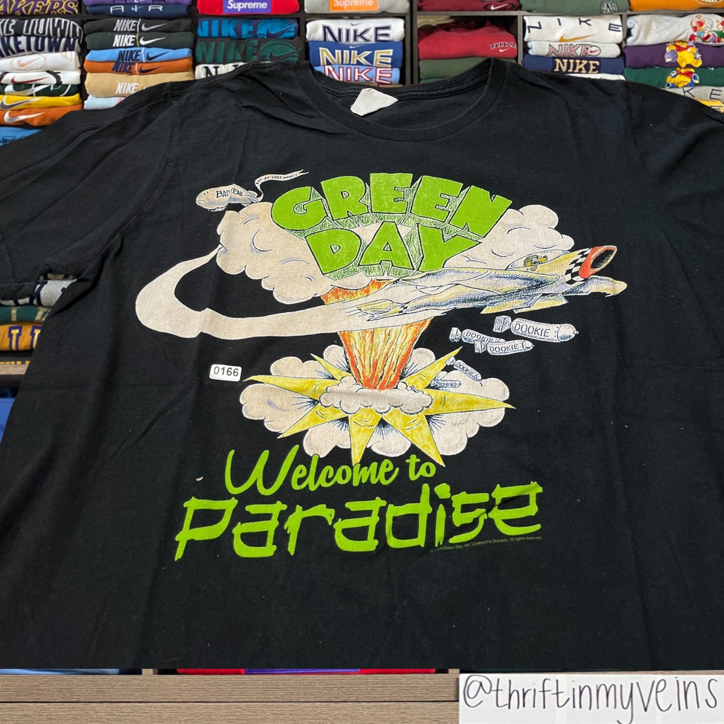 Black Green Day band shirt