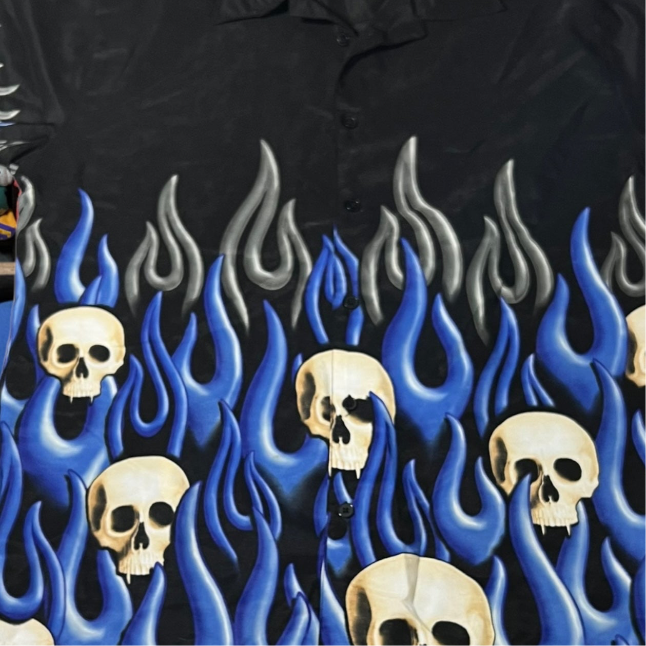 ￼vintage 90s skeleton skull skater shirt