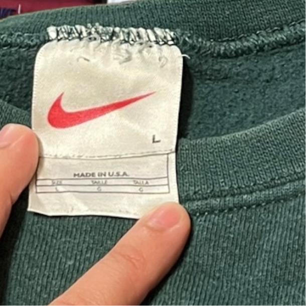 90s green Nike essential sweater