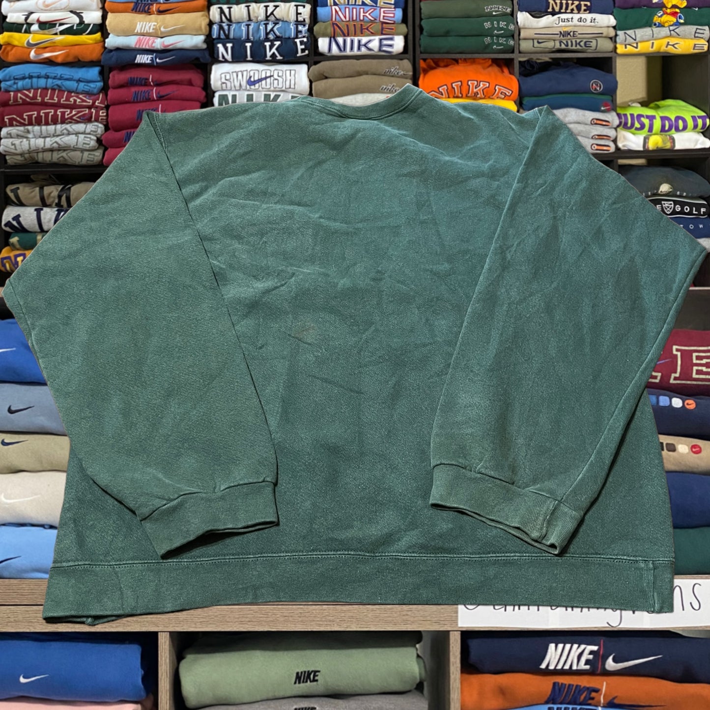 90s green Nike essential sweater