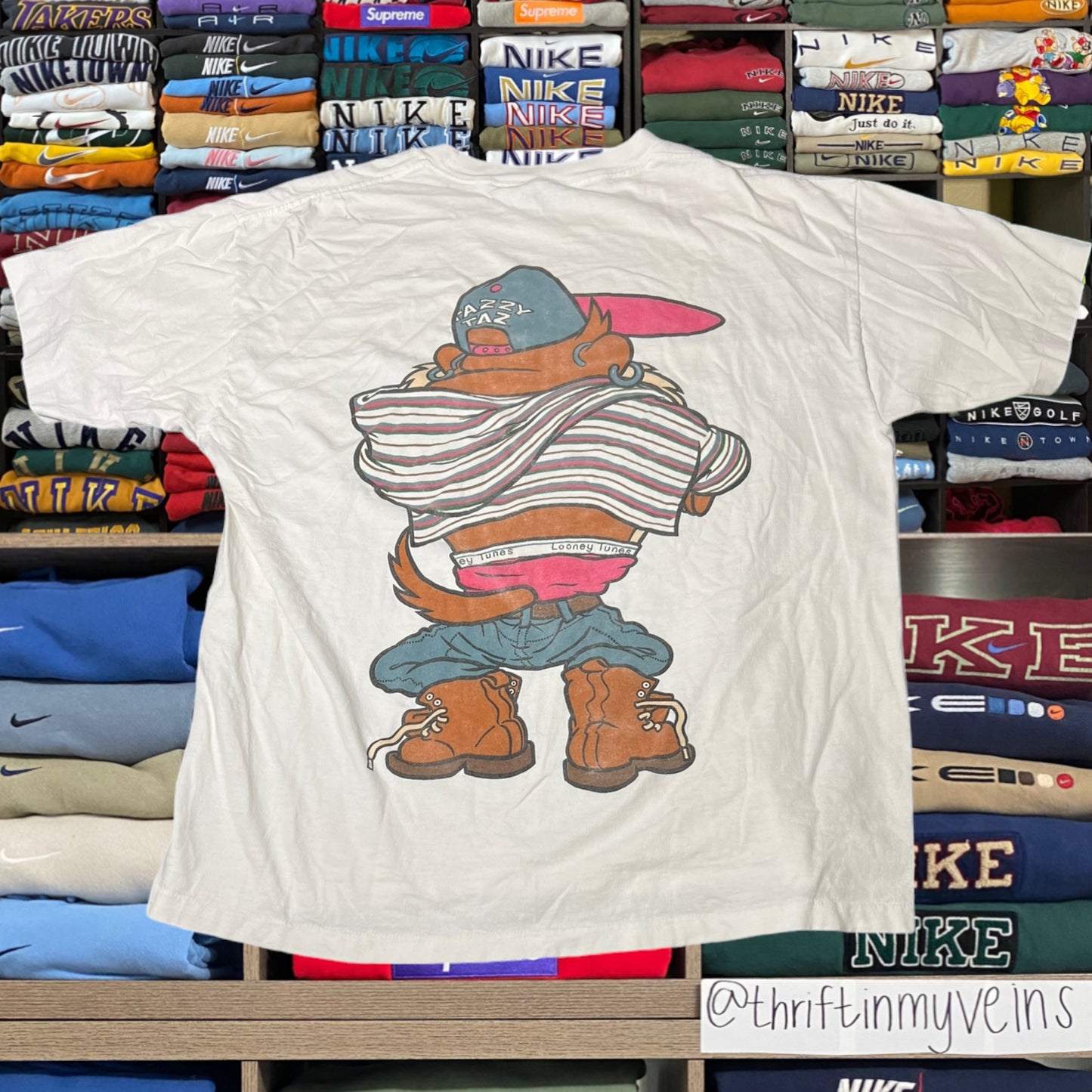 90s taz big print double sided shirt
