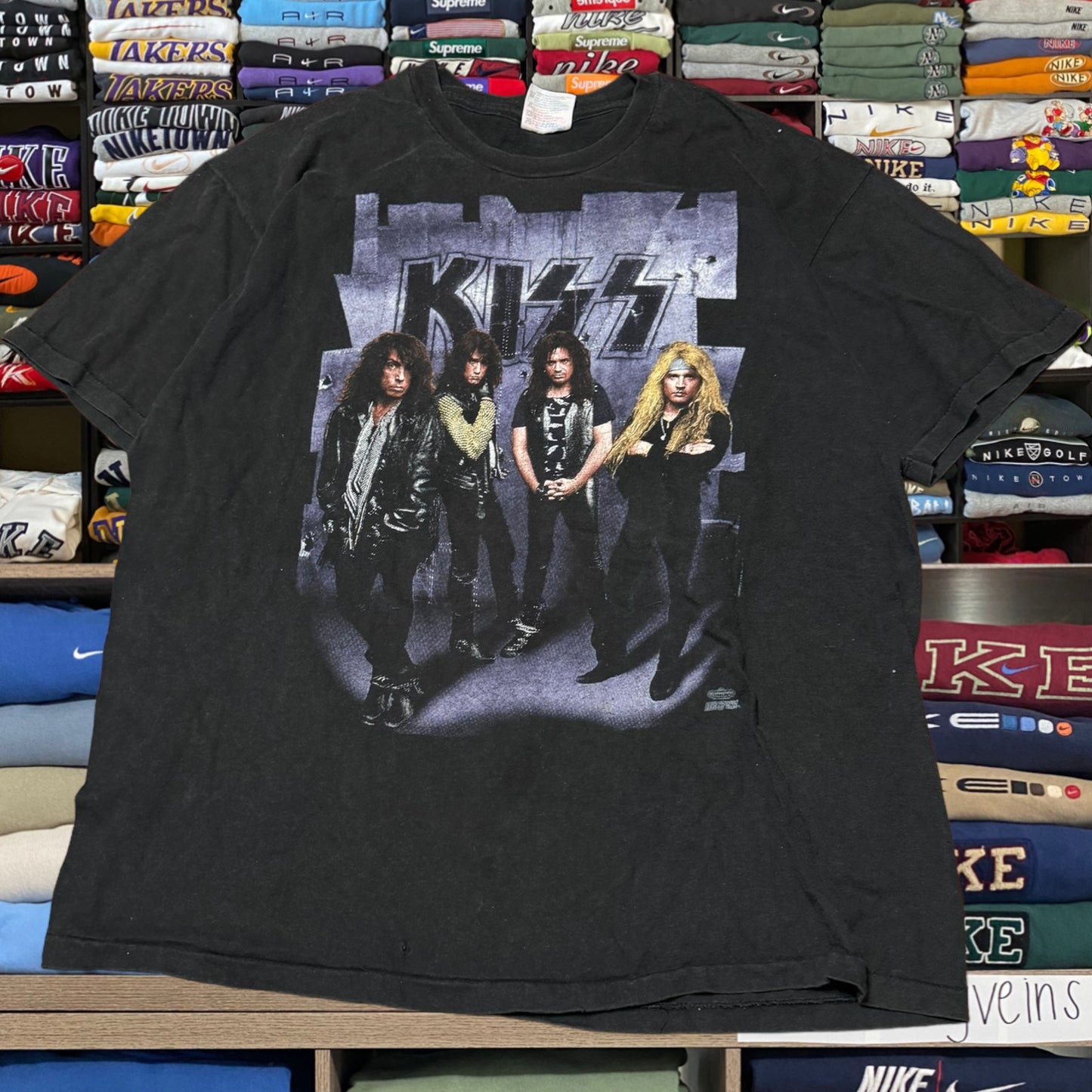 90s kiss band tour tee