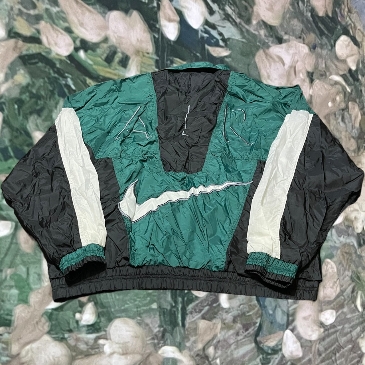 vinrage 90's nike windbreaker (xlarge)