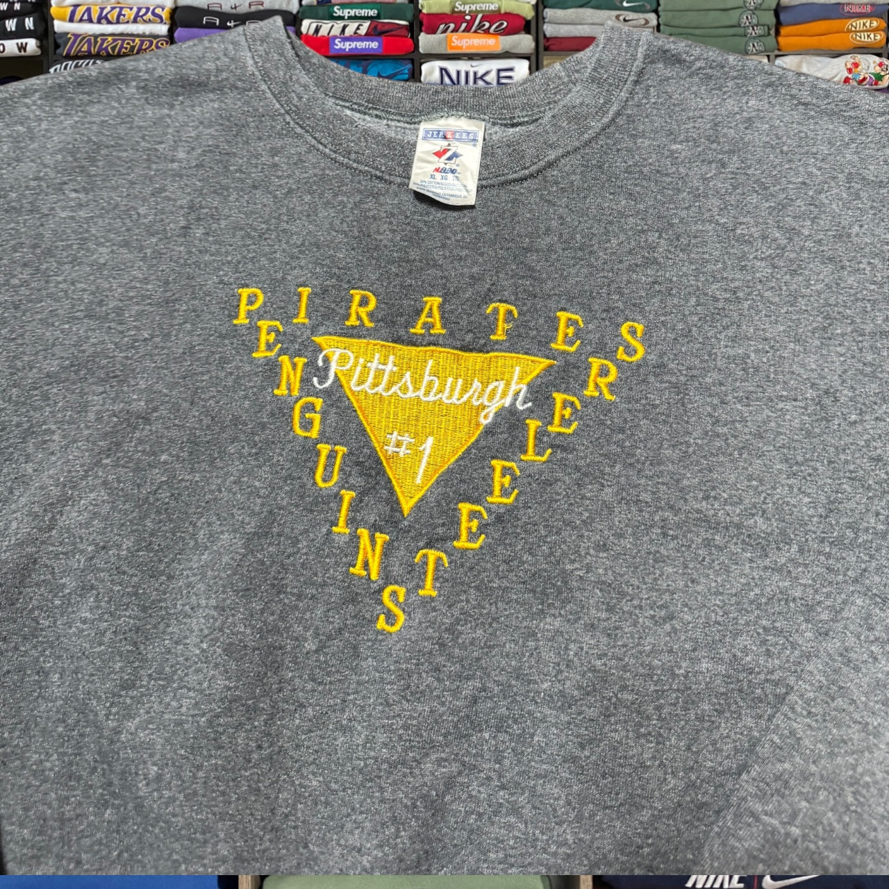 90s pittsburgh steelers sweater (xlarge)