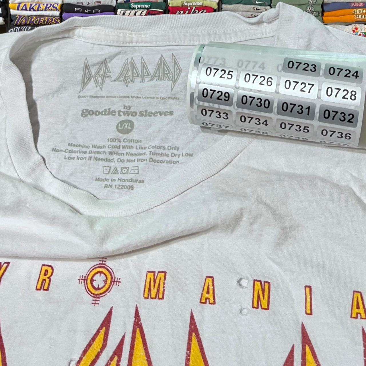 Def Leppard band tee shirt