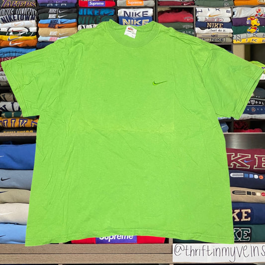 90s Nike Green tonal shirt (xlarge)