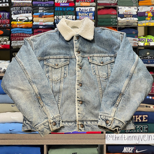 80s Levi’s denim jacket (medium)