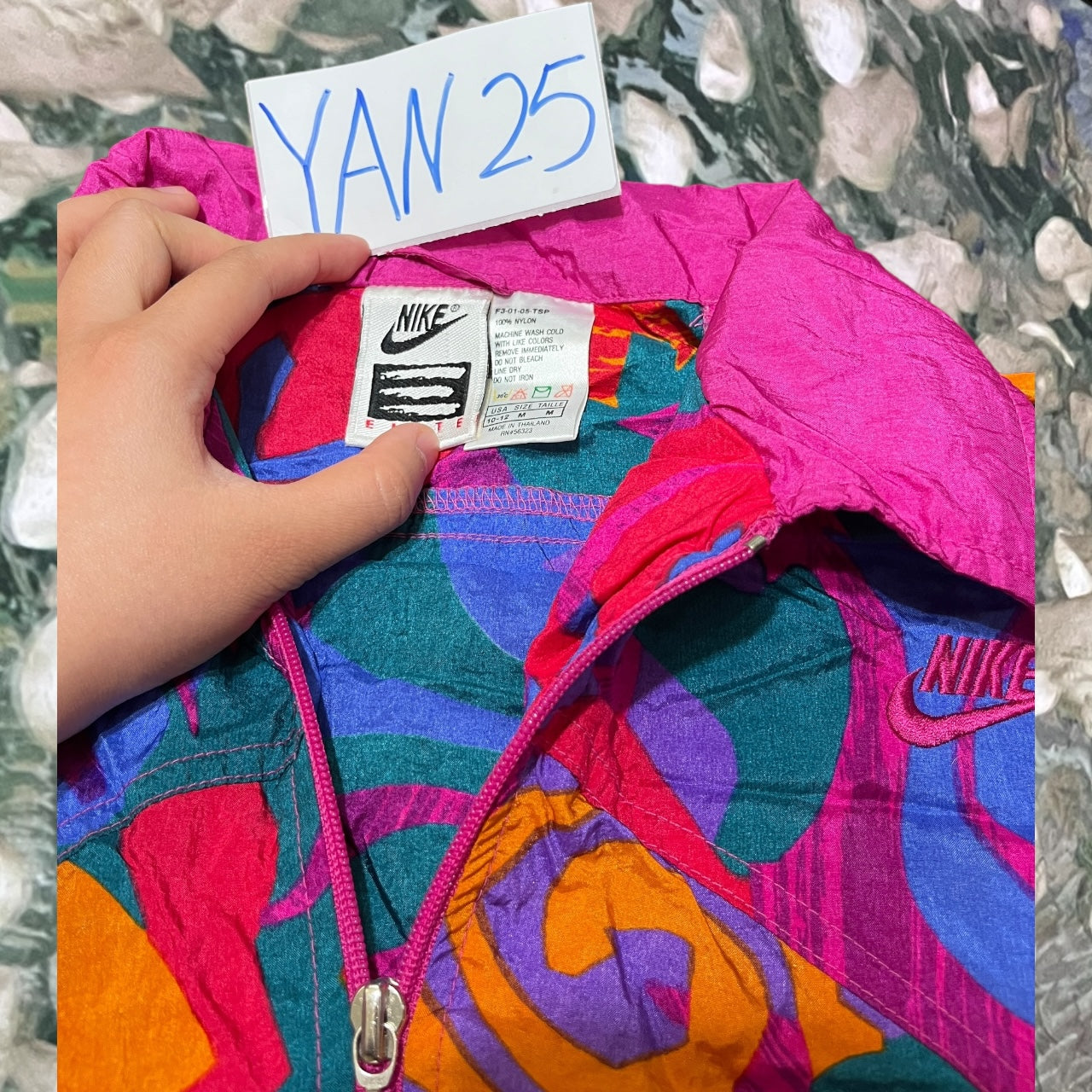 vinrage 90's nike windbreaker (medium)
