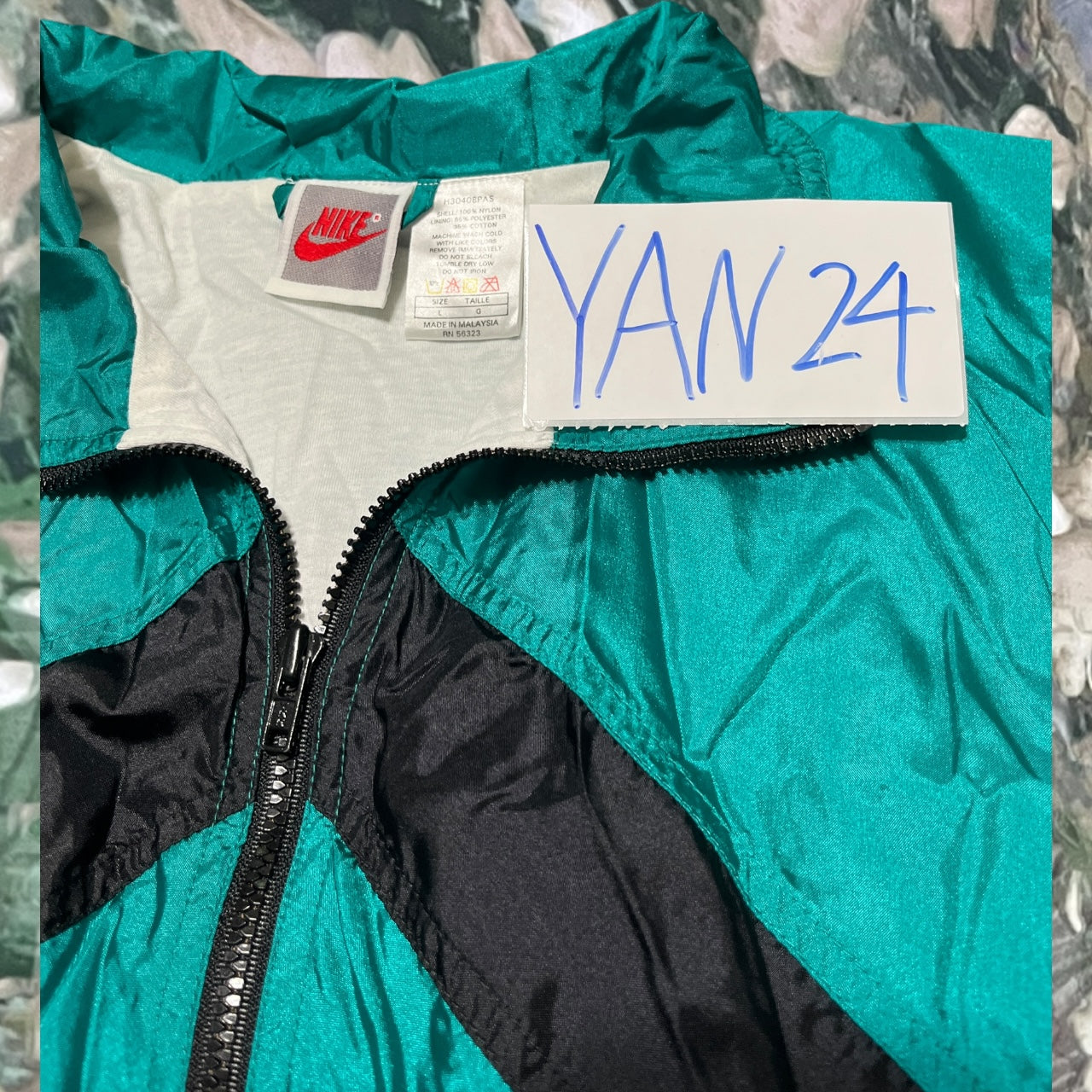 vinrage 90's nike windbreaker (large)