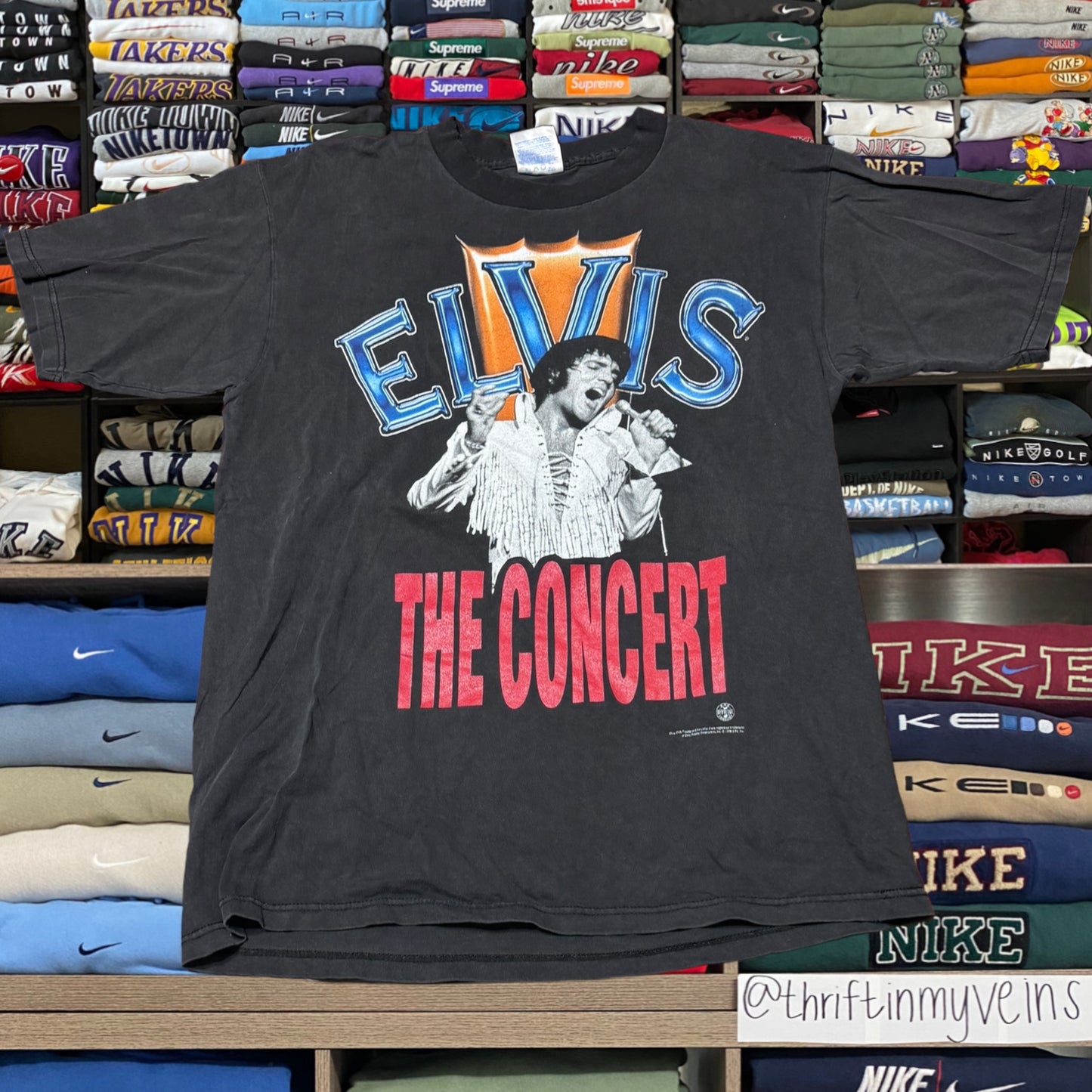 1998 Elvis Presley shirt ( large )