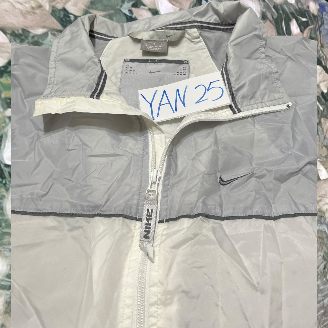 vinrage 90's nike windbreaker (xlarge)