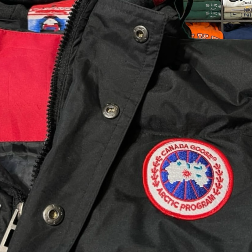 Y2K Canada goose puffer vest jacket