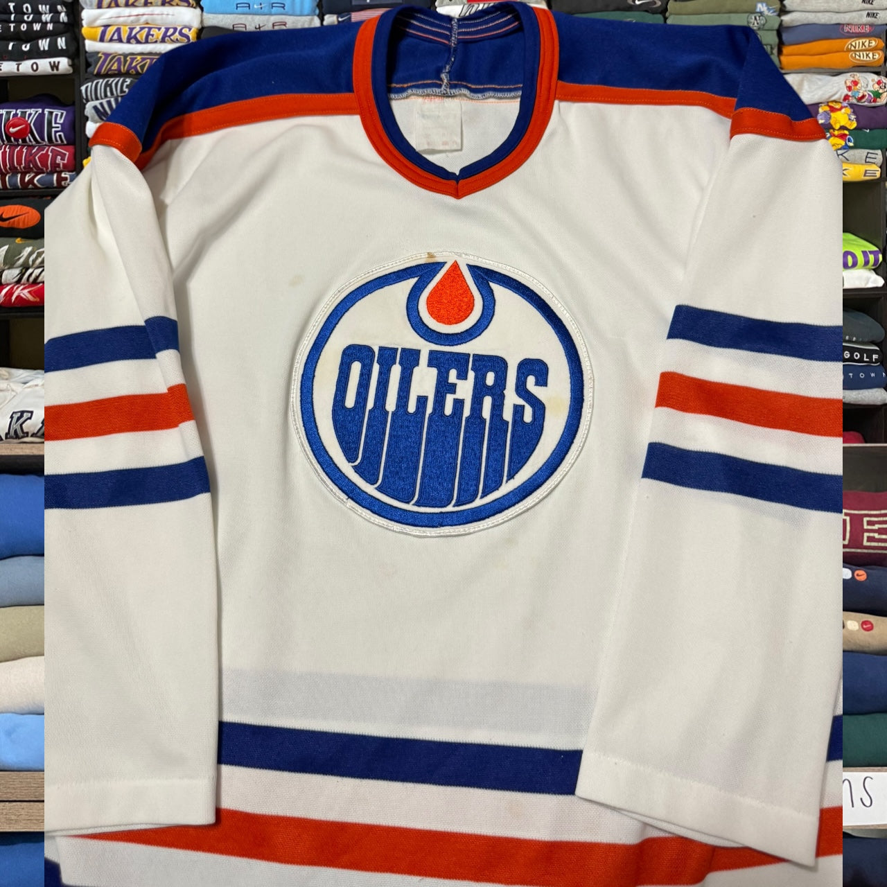 Oilers hockey jersey (medium)