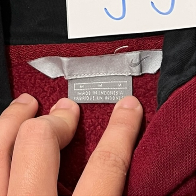 Y2K 2004 burgundy Nike hoodie