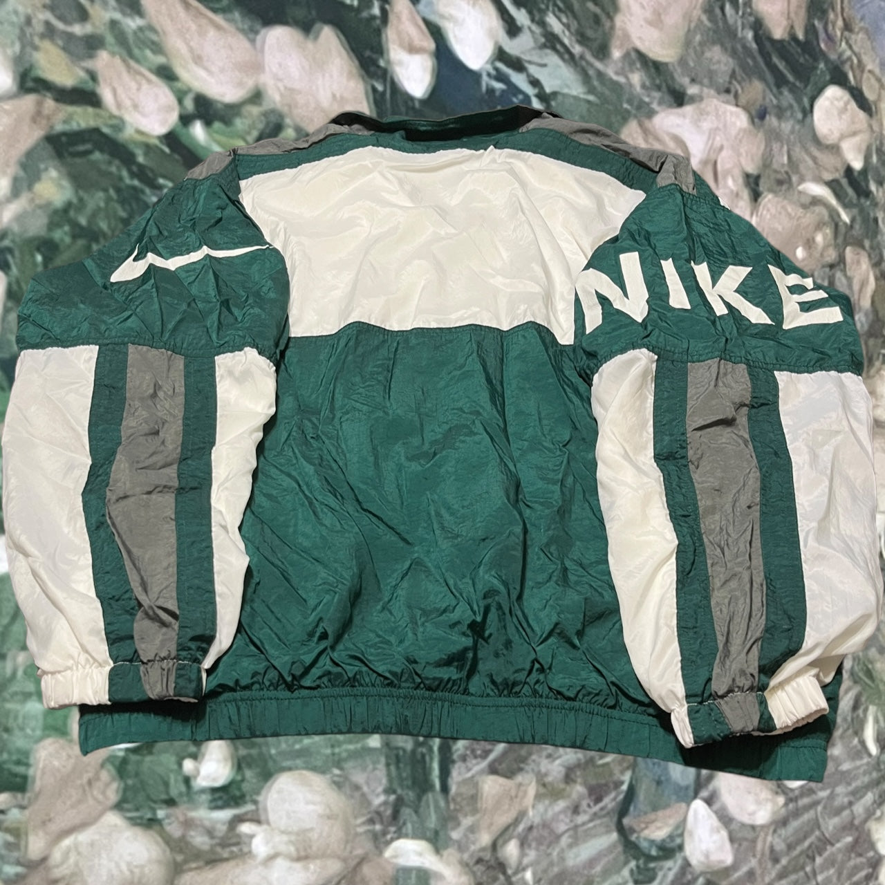 vinrage 90's nike windbreaker (xlarge)