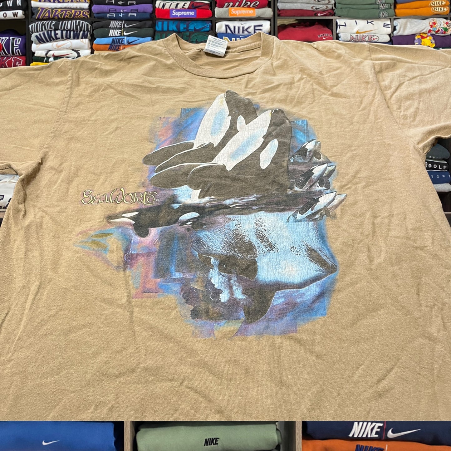 90s Sea world shirt