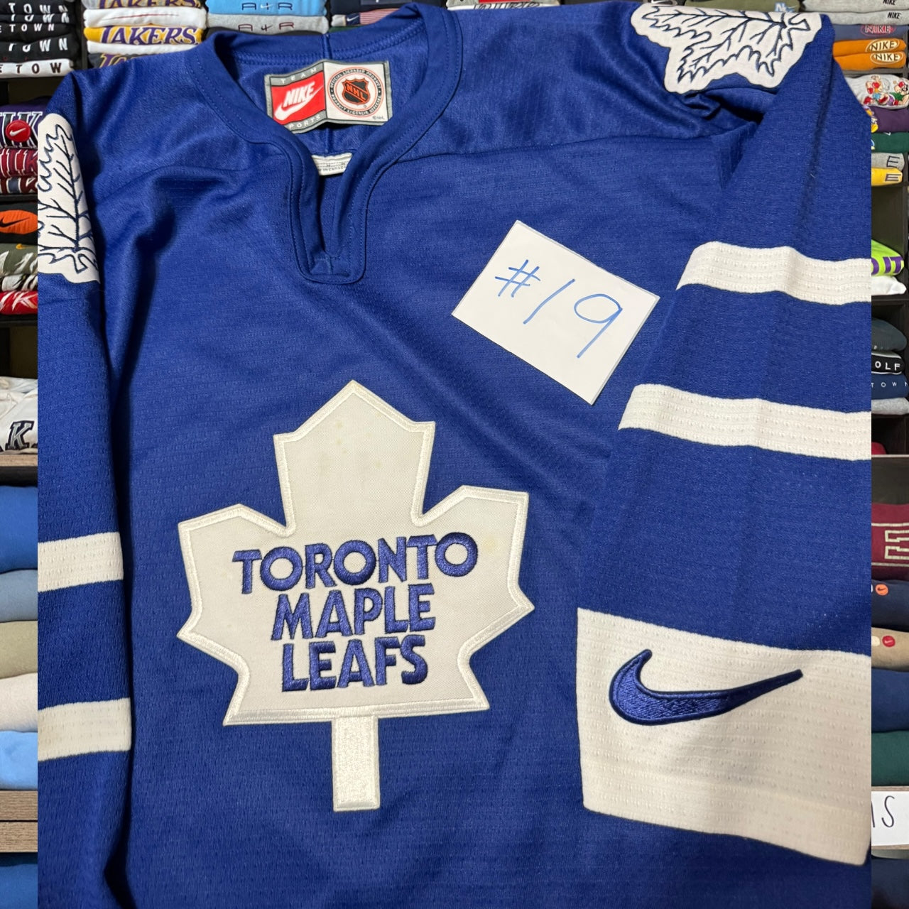 nike x Maple leafs nhl hockey jersey (medium)
