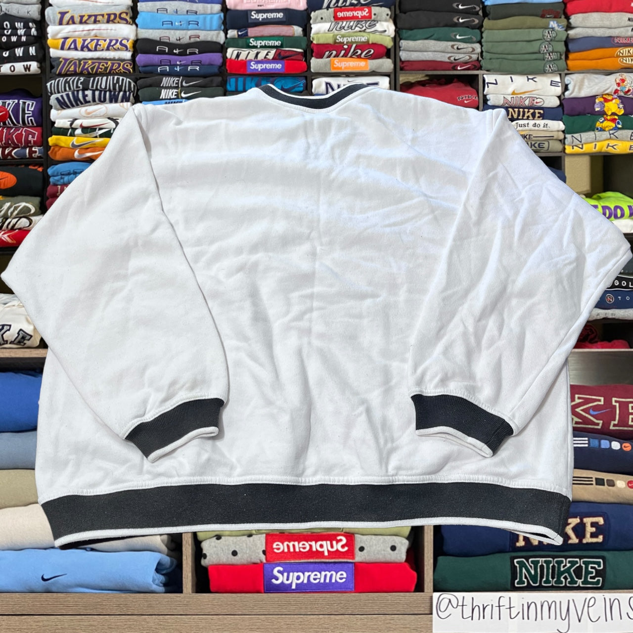 90s crème Nike swoosh logo sweater