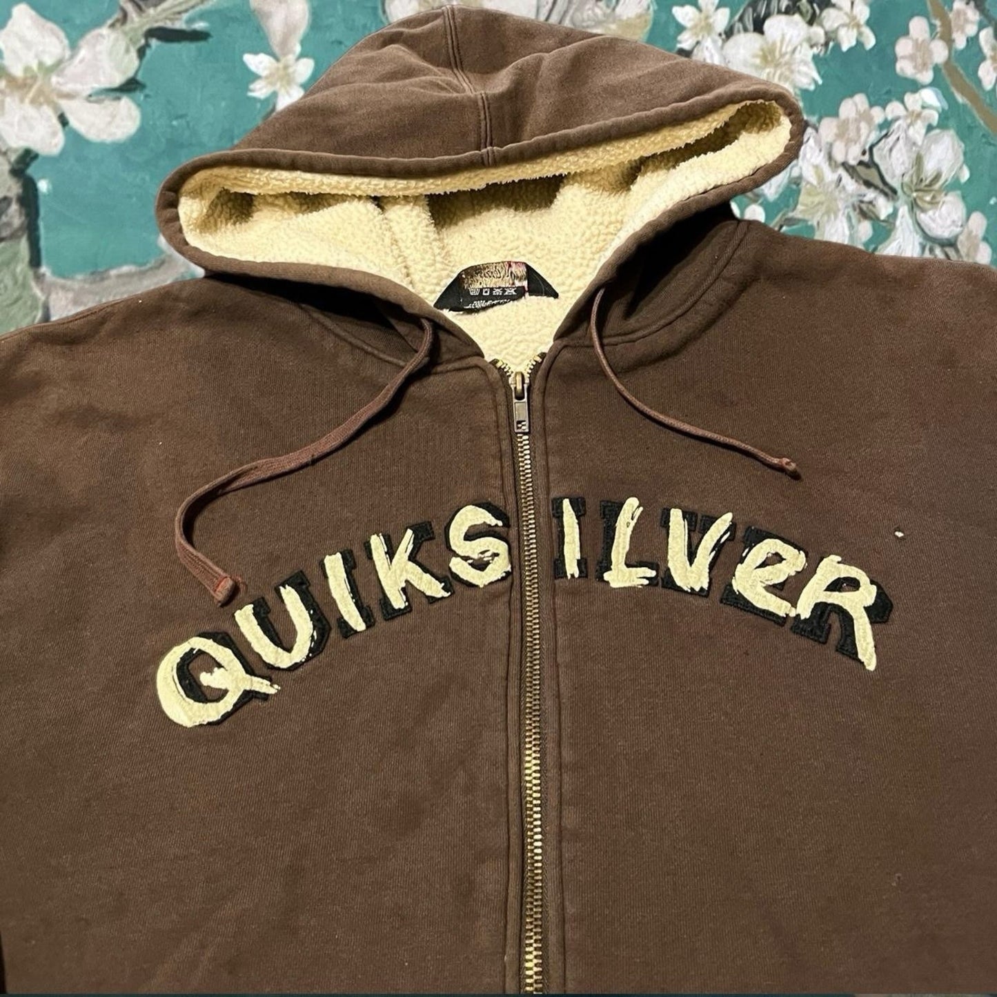 Vintage Y2K quiksilver Surf Sweater/Shirt
