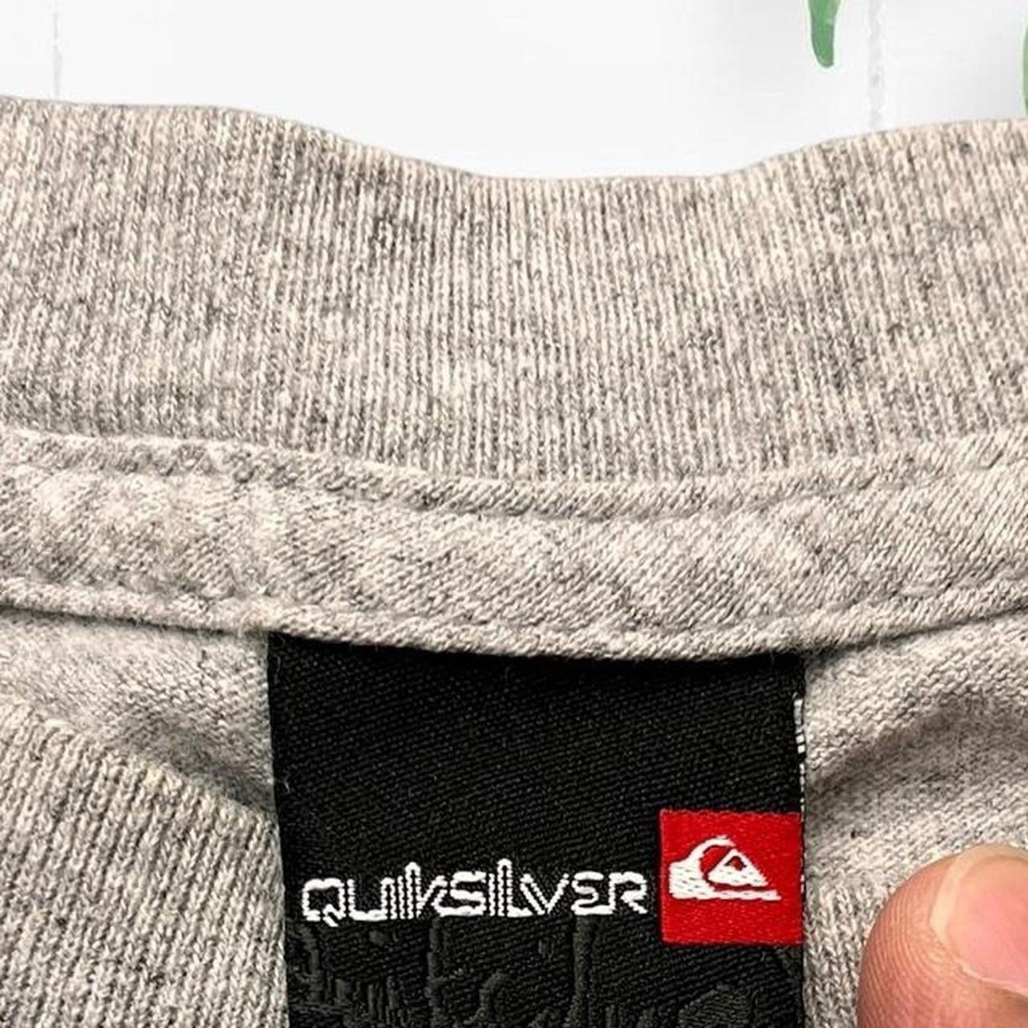 Vintage Y2K quiksilver Surf Sweater/Shirt